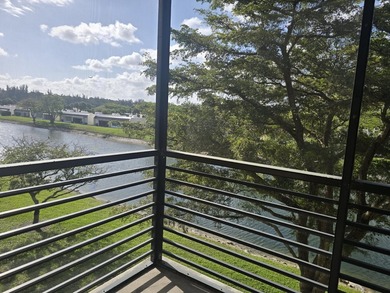 FULL 2/2 , 3Rd FLOOR ELEVATOR BLDG, FANTASTIC WATER VIEW !! - photo 23