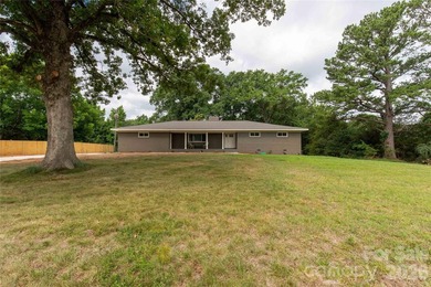 (private lake, pond, coastal) Home For Sale in Lancaster South Carolina
