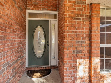 Centrally Located Home w/ Swimming Pool! Hidden Pines - photo 4