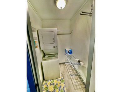 Picturesque 2/2 Camp, FURNISHED and Decorated!! - photo 17