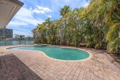 This home was water damaged by Hurricane Helene but has been - photo 18