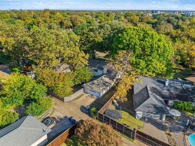 Excellent remodel opportunity! This two-story, 4 bedroom, 2.5 - photo 18