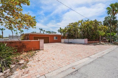 This home was water damaged by Hurricane Helene but has been - photo 21