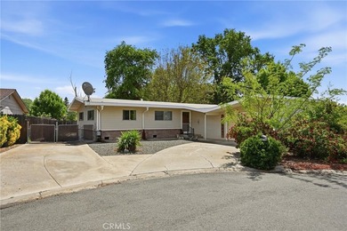 Waterfront living meets privacy, space, and adventure with this - photo 2