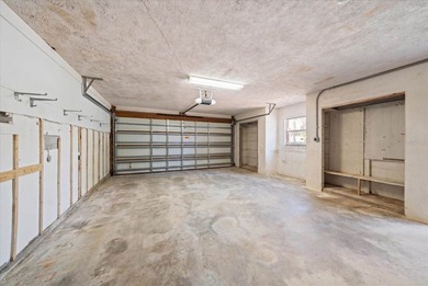 This home was water damaged by Hurricane Helene but has been - photo 23