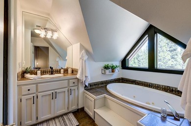 Exceptional mountain living in Ockenden Ranch! This beautifully - photo 33