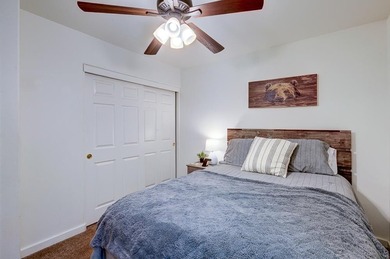 Exceptional mountain living in Ockenden Ranch! This beautifully - photo 35