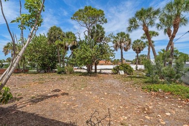 This home was water damaged by Hurricane Helene but has been - photo 38