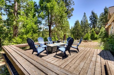 Exceptional mountain living in Ockenden Ranch! This beautifully - photo 48