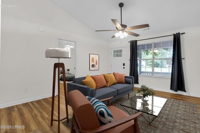 JUST REDUCED! Motivated Sellers! Fully renovated and ready for - photo 2