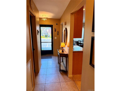 This stunning condo in the desirable Stanford Court offers two - photo 9