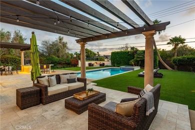 Situated on an oversized corner lot in the heart of lower Lunada - photo 14