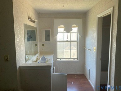 Unlock incredible potential with this two-bedroom, two-bathroom - photo 22