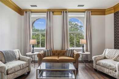 Rare opportunity to own 3 luxurious, fully furnished - photo 25