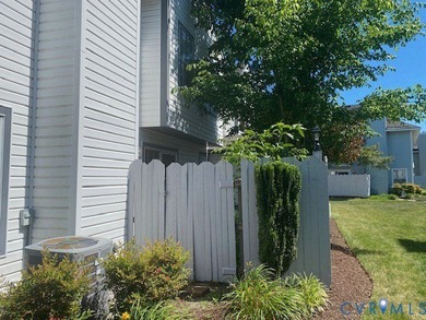 Unlock incredible potential with this two-bedroom, two-bathroom - photo 33