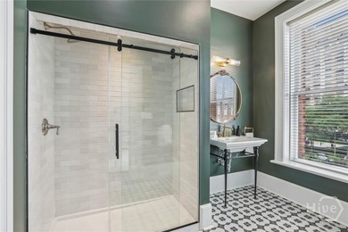 Rare opportunity to own 3 luxurious, fully furnished - photo 38