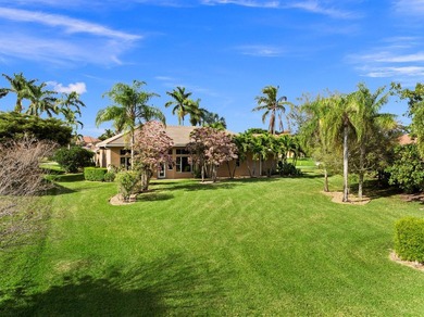 Welcome to this exquisite, move-in ready, custom-built courtyard - photo 38