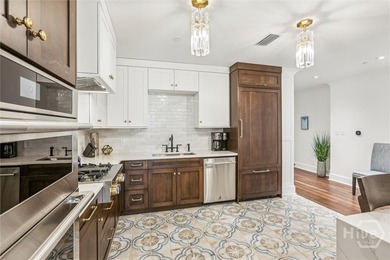 Rare opportunity to own 3 luxurious, fully furnished - photo 52
