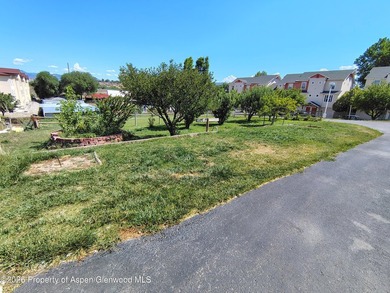 Are you looking for room for the whole family? Welcome to 793 S - photo 4