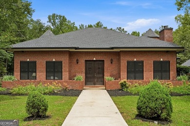 (private lake, pond, coastal) Home For Sale in Newnan Georgia