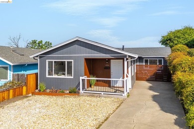 Experience refined modern living in this beautiful move-in-ready - photo 12