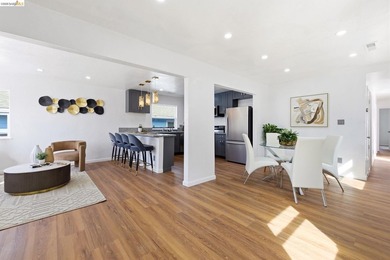 Experience refined modern living in this beautiful move-in-ready - photo 14