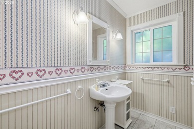 Looking for a little more space and freedom? This unique 3-level - photo 15