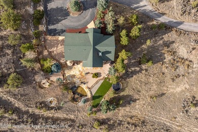 Discover a rare family compound opportunity set on 4.4 - photo 6