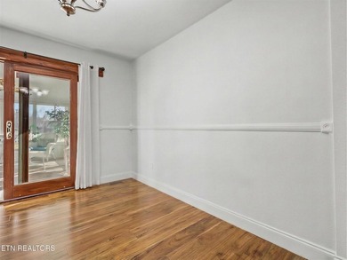 Comfortable one level home with great mountain views. Most of - photo 19
