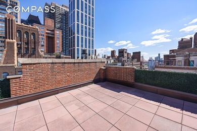 A penthouse of exceptional scale and presence, set atop one of - photo 10