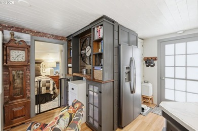 Looking for a little more space and freedom? This unique 3-level - photo 38