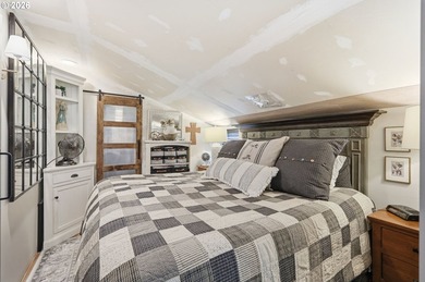 Looking for a little more space and freedom? This unique 3-level - photo 40