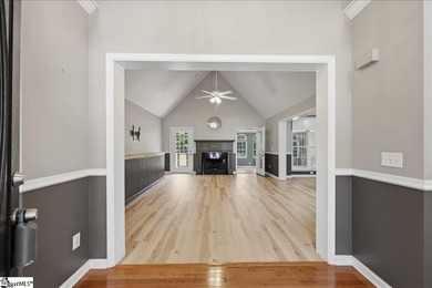 Welcome to 1 Brooke Lee Circle in Taylors, SC .... a beautifully - photo 6