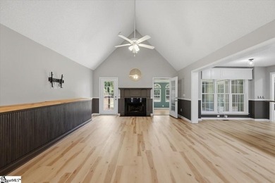 Welcome to 1 Brooke Lee Circle in Taylors, SC .... a beautifully - photo 9
