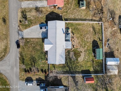 Comfortable one level home with great mountain views. Most of - photo 50