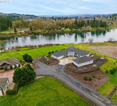 PRIVATE LEWIS RIVER ESTATE - LUXURY SINGLE-LEVEL LIVING on 2.56 - photo 3