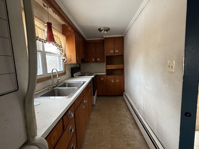 Here's your chance to get your foot in the door of home - photo 13