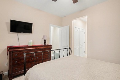 Welcome home. This beautiful gas heated ranch in Carolina - photo 18