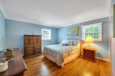 Welcome to 21 Hobson Avenue!!! This Meticulously maintained home - photo 21