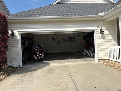 Welcome home. This beautiful gas heated ranch in Carolina - photo 36