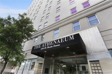 Spacious 1 bed/1 bath condo located on the 10th floor of