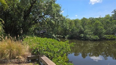 Welcome to easy Florida living in the desirable Sugar Creek - photo 4