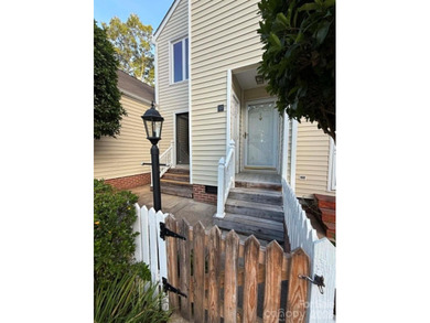 Highly desired neighborhood this unit offers 2 bedrooms and 2 - photo 1