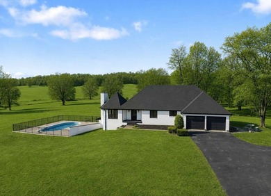 This beautiful brick house has been fully remodeled and is ready - photo 2