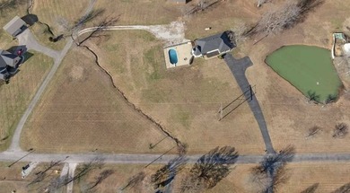 This beautiful brick house has been fully remodeled and is ready - photo 3