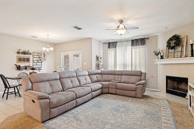 Beautiful well maintained and spacious home in Bozman Farms! - photo 3