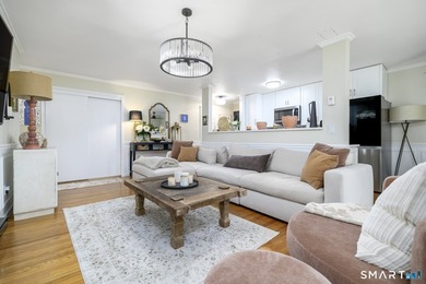 Welcome to River View Terrace...desirable well maintained - photo 4