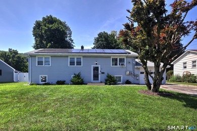 Additional listing photo 1