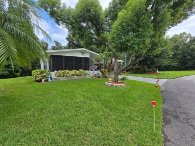 Lake Home For Sale in Mulberry, Florida