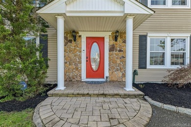 Spacious Colonial In East Patchogue Awaits! This 9-room Colonial - photo 3